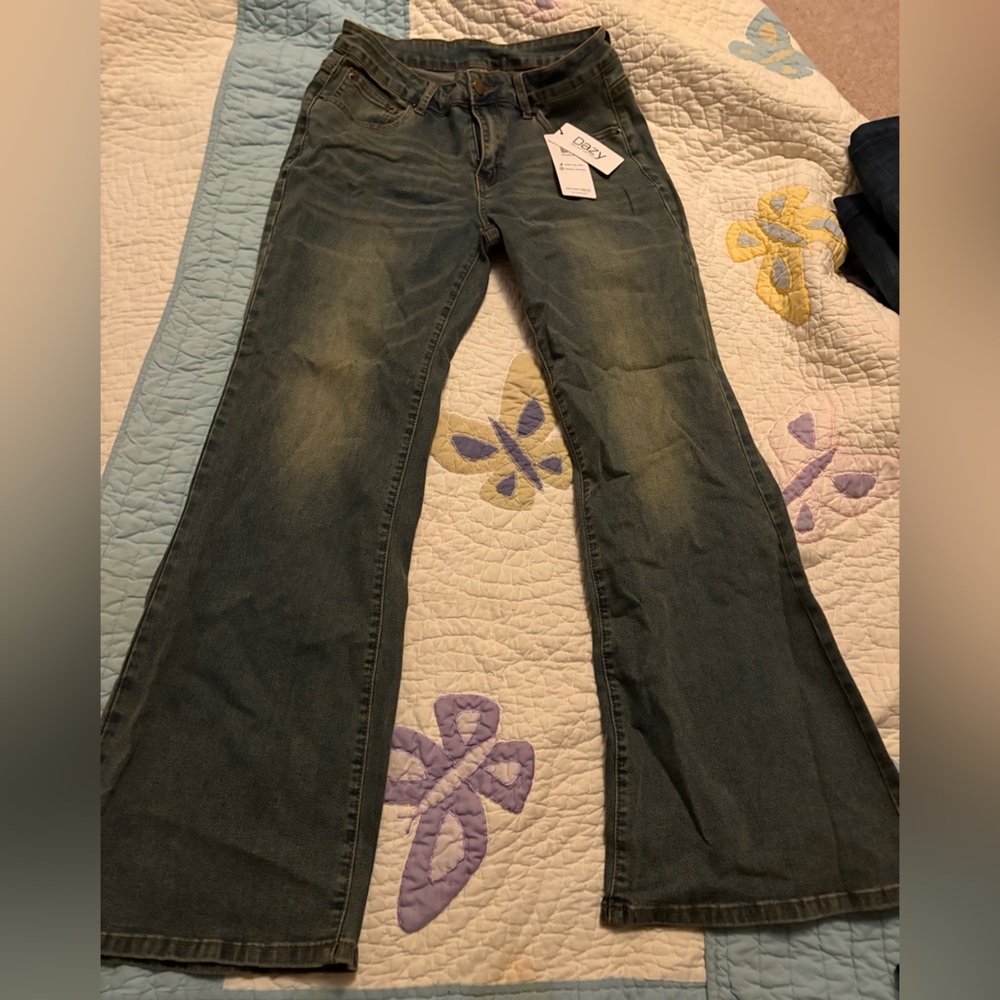 Women's Flared Jeans